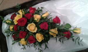 Wedding-Red-Yellow-Bouquet-01