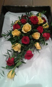 Wedding-Red-Yellow-Bouquet-02